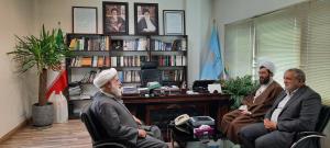 دیدار   مهندس عسگری مدیرکل استان و حجت الاسلام والمسلمین حقدادی مسئول دفتر نمایندگی ولی فقیه در بنیاد مسکن استان مرکزی با نماینده ولی فقیه و رئیس شورای مرکزی در بنیاد مسکن انقلاب اسلامی