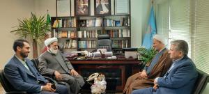 دیدار  مهندس گونجی مدیرکل بنیاد مسکن استان قزوین و حجت الاسلام والمسلمین رمضانی مسئول دفتر نمایندگی ولی فقیه در بنیاد مسکن استان وآقای باباطاهر معاون پشتیبانی بنیاد مسکن استان قزوین با نماینده ولی فقیه و رئیس شورای مرکزی در بنیاد مسکن انقلاب اسلامی