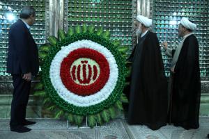 تجدید میثاق کارکنان بنیاد مسکن انقلاب اسلامی با آرمان‌های امام راحل (ره)در سالروز تأسیس بنیاد مسکن